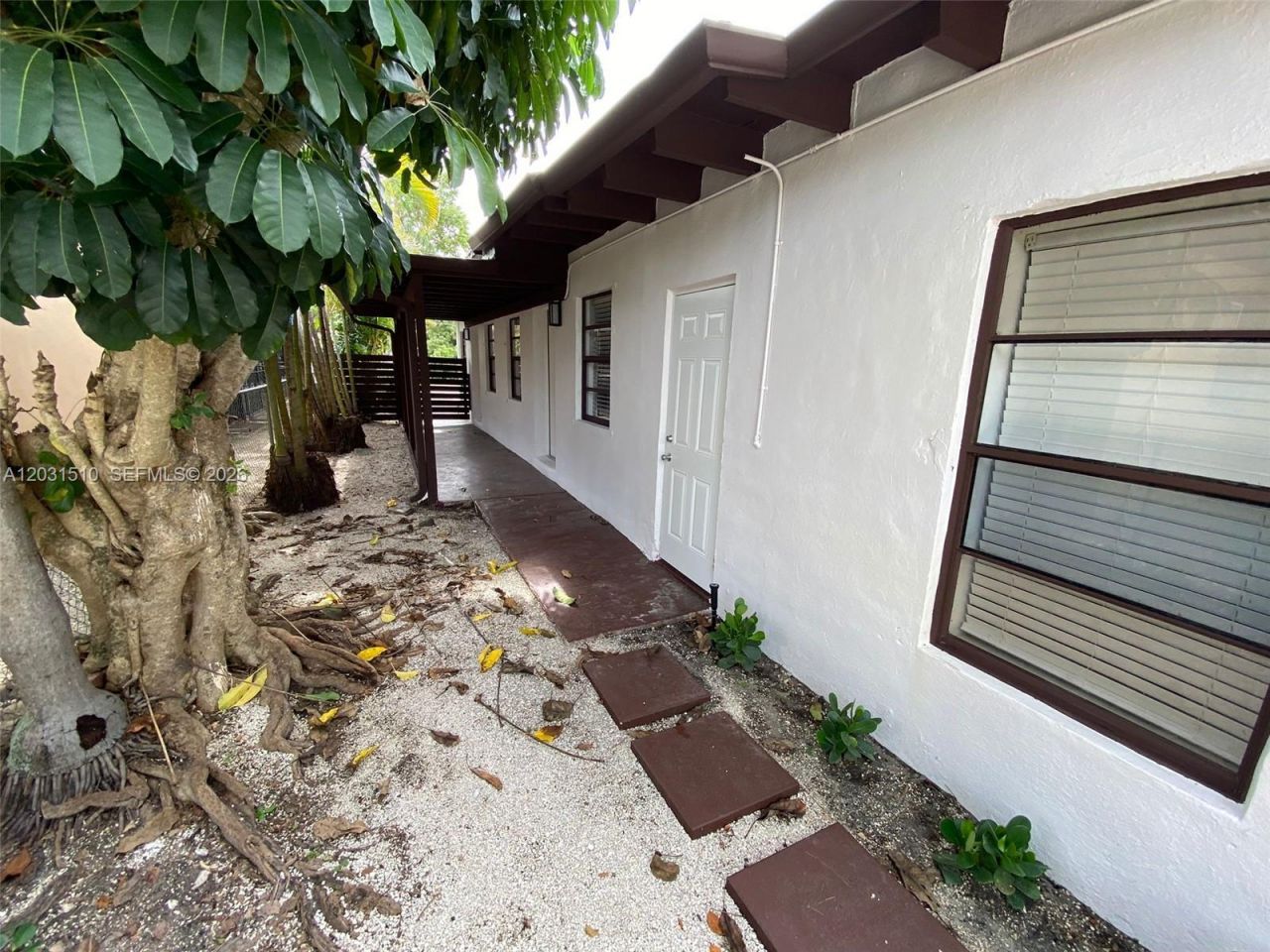 11310 Peachtree Dr , Miami, FL 33161 Photo