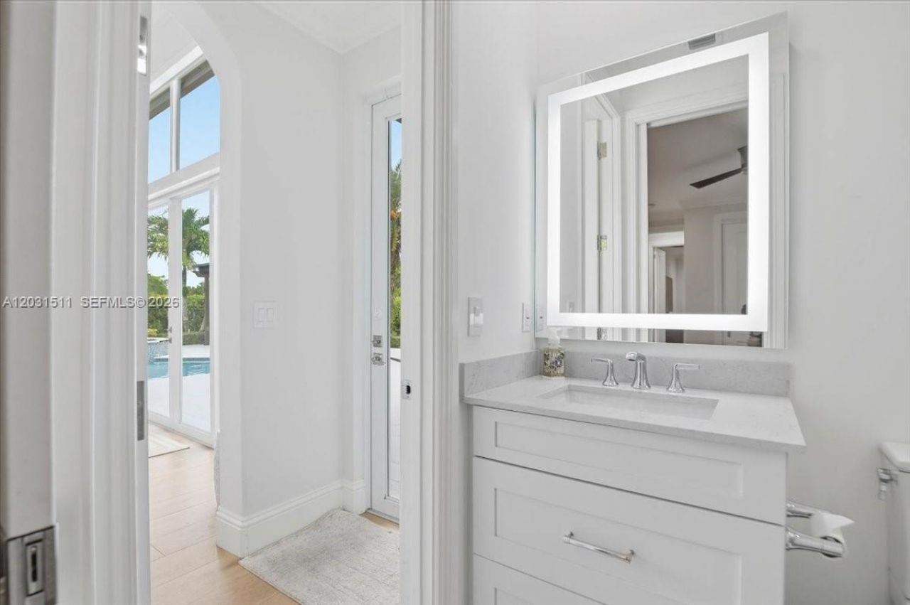 12160 NW 18th St , Plantation, FL 33323 Photo
