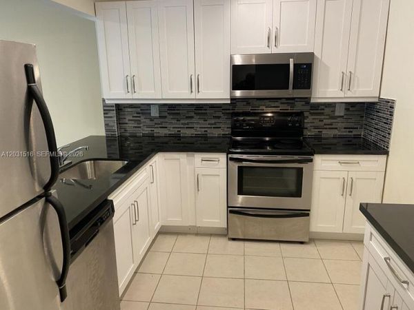 721 N Pine Island Rd , Unit 304, Plantation, FL 33324