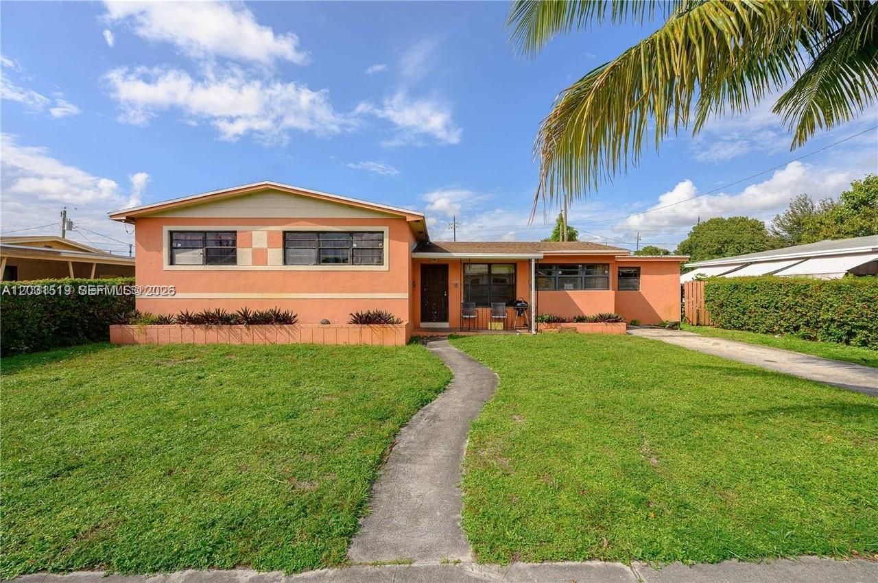 17800 NW 14th Pl , Miami Gardens, FL 33169 Main Photo