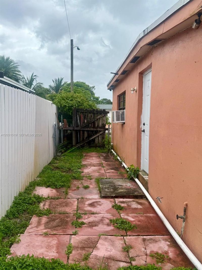 17800 NW 14th Pl , Miami Gardens, FL 33169 Photo
