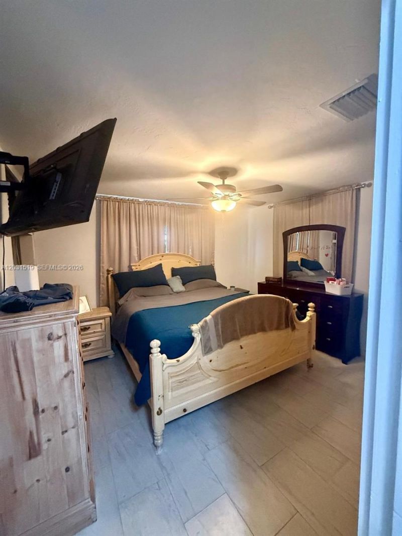 17800 NW 14th Pl , Miami Gardens, FL 33169 Photo