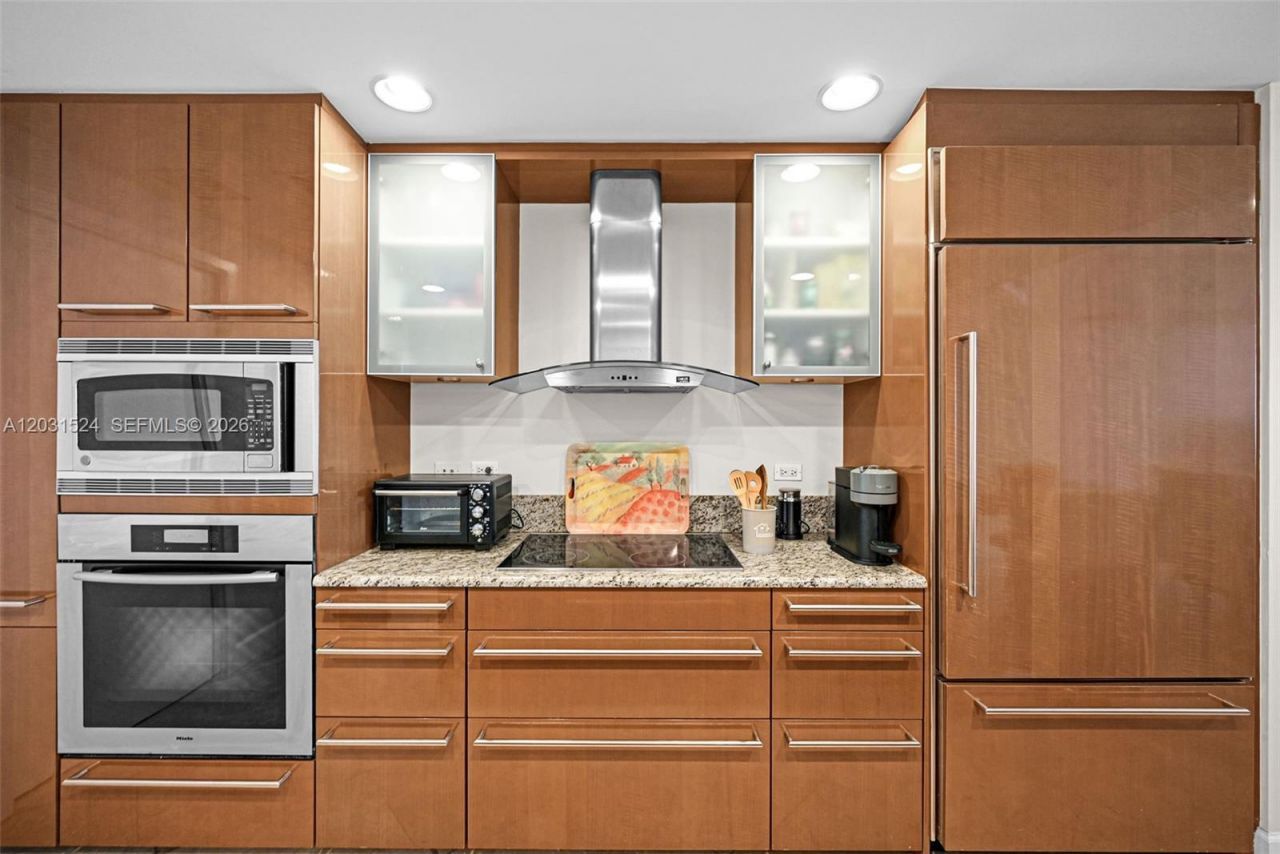 3801 Collins Ave , Unit 1102, Miami Beach, FL 33140 Photo