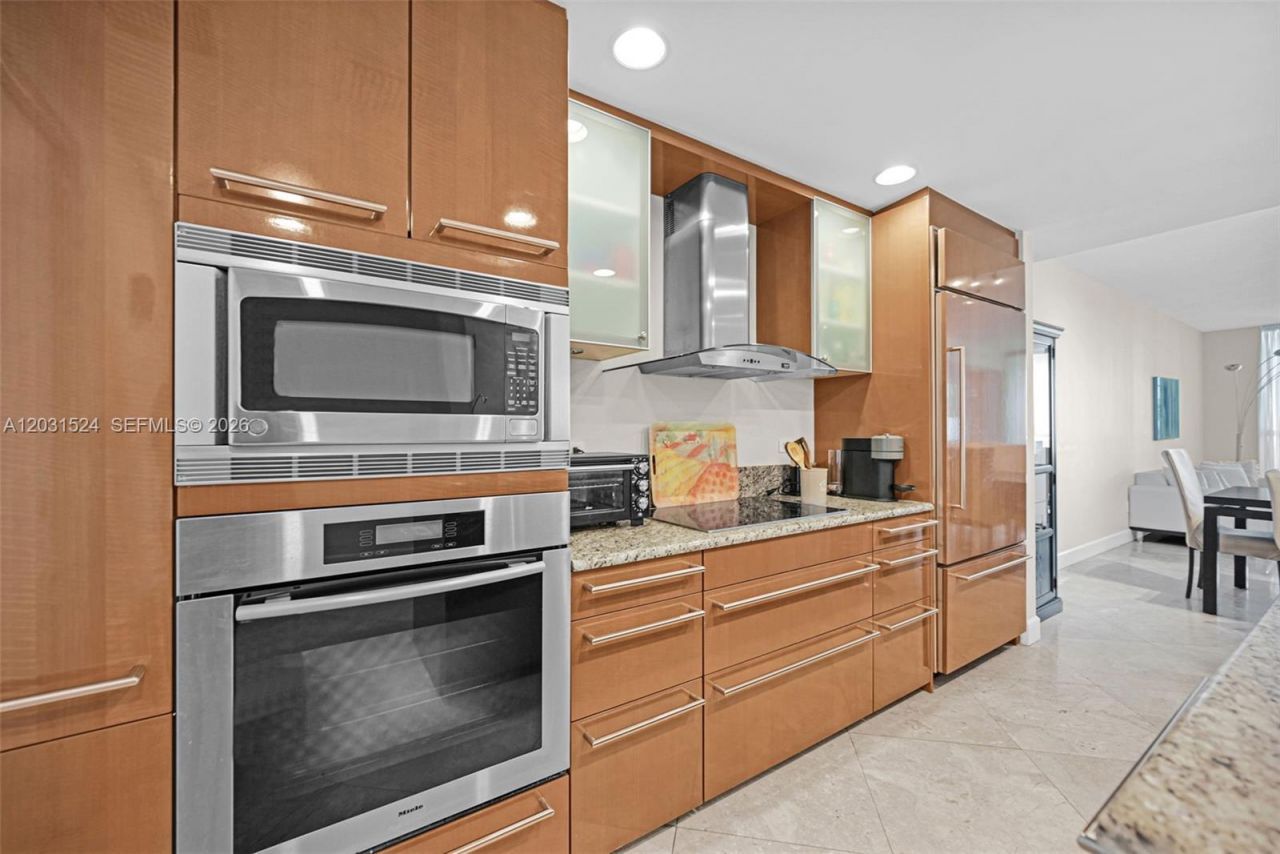 3801 Collins Ave , Unit 1102, Miami Beach, FL 33140 Photo