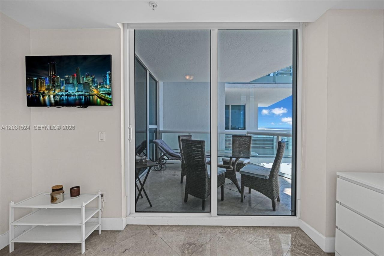 3801 Collins Ave , Unit 1102, Miami Beach, FL 33140 Photo
