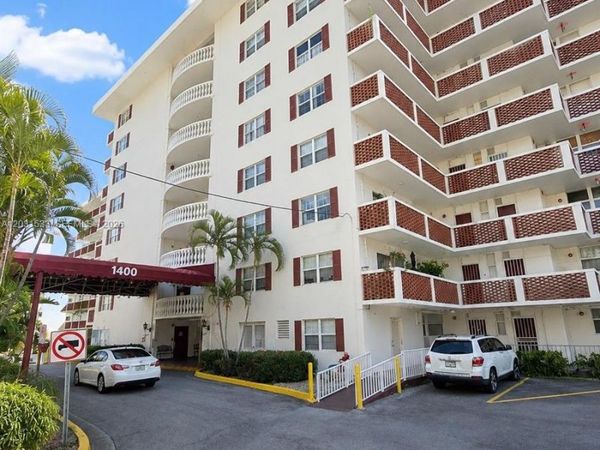 3660 NE 166th St , Unit 805, North Miami Beach, FL 33160