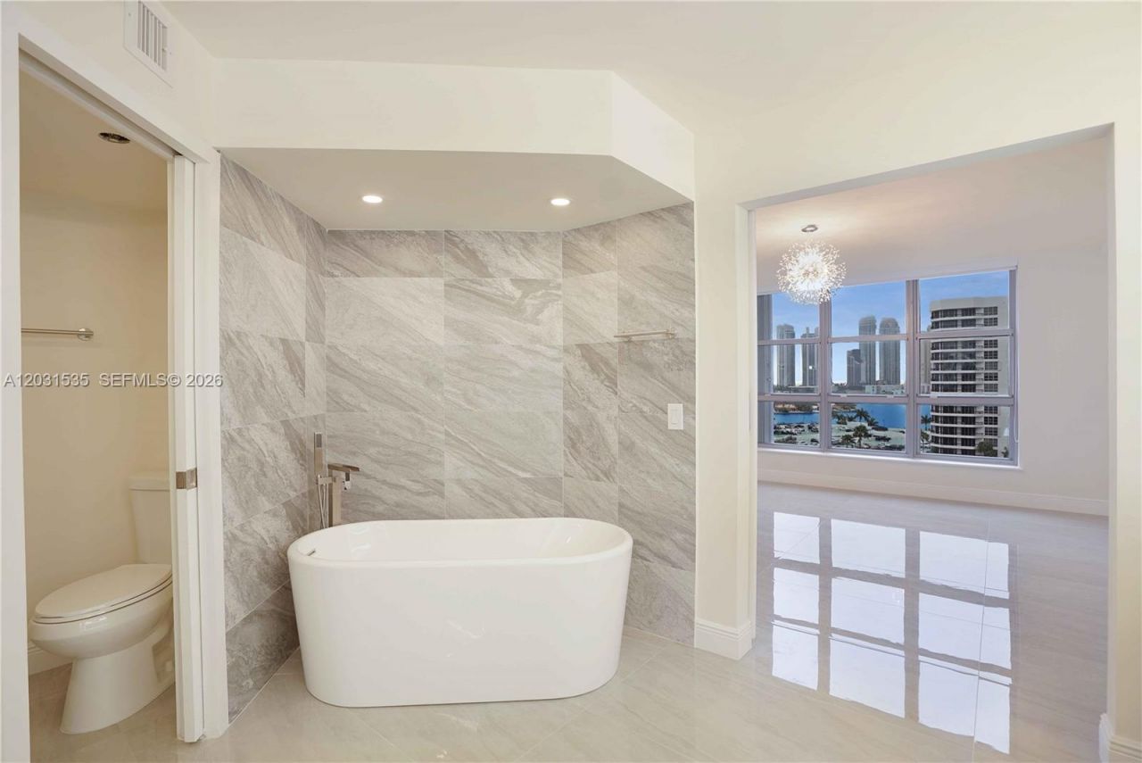 3500 Mystic Pointe Dr , Unit 1206, Aventura, FL 33180 Photo