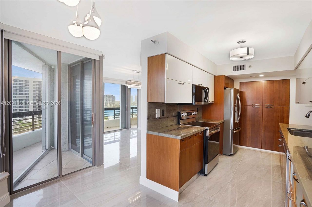 3500 Mystic Pointe Dr , Unit 1206, Aventura, FL 33180 Photo