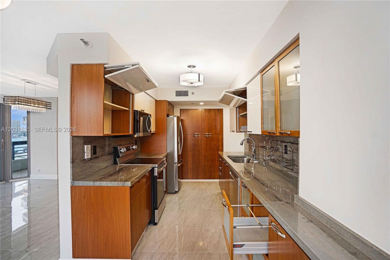 3500 Mystic Pointe Dr , Unit 1206, Aventura, FL 33180 Photo