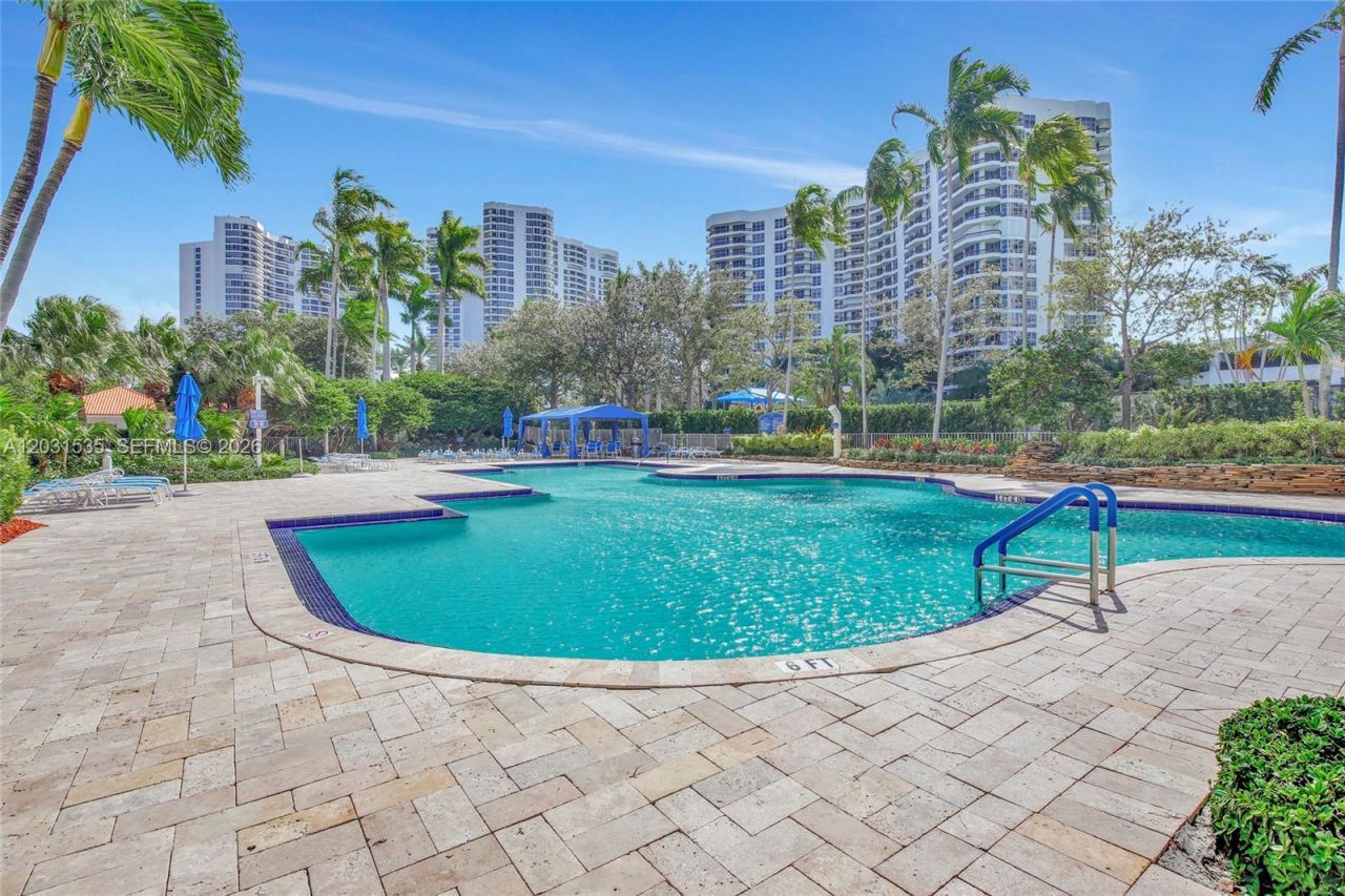 3500 Mystic Pointe Dr , Unit 1206, Aventura, FL 33180 Photo