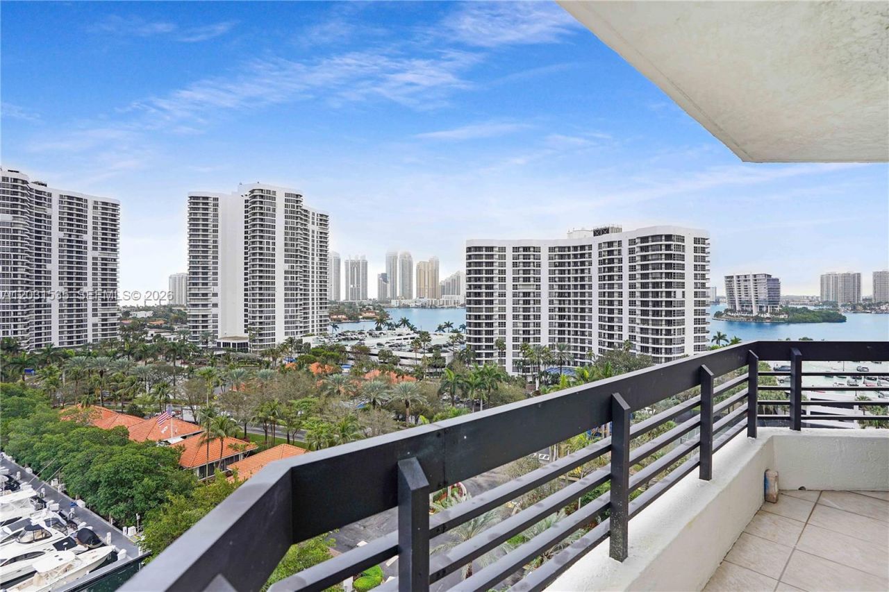 3500 Mystic Pointe Dr , Unit 1206, Aventura, FL 33180 Photo