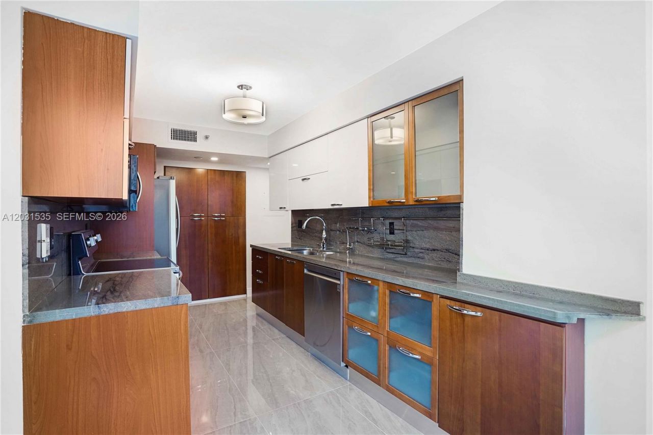 3500 Mystic Pointe Dr , Unit 1206, Aventura, FL 33180 Photo