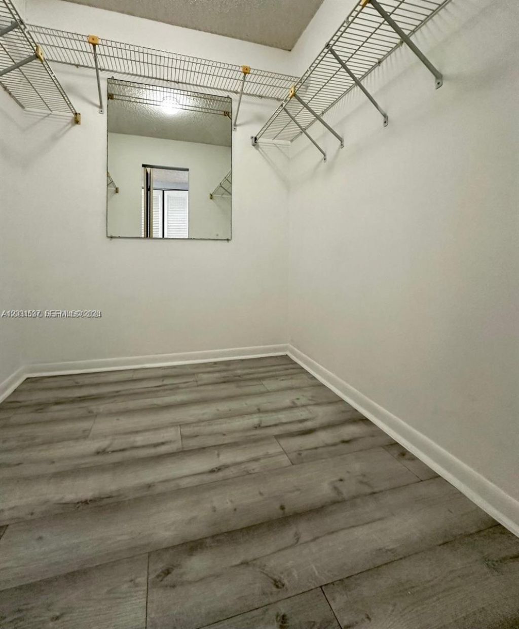 601 Ives Dairy Rd , Unit 401-8, Miami, FL 33179 Photo