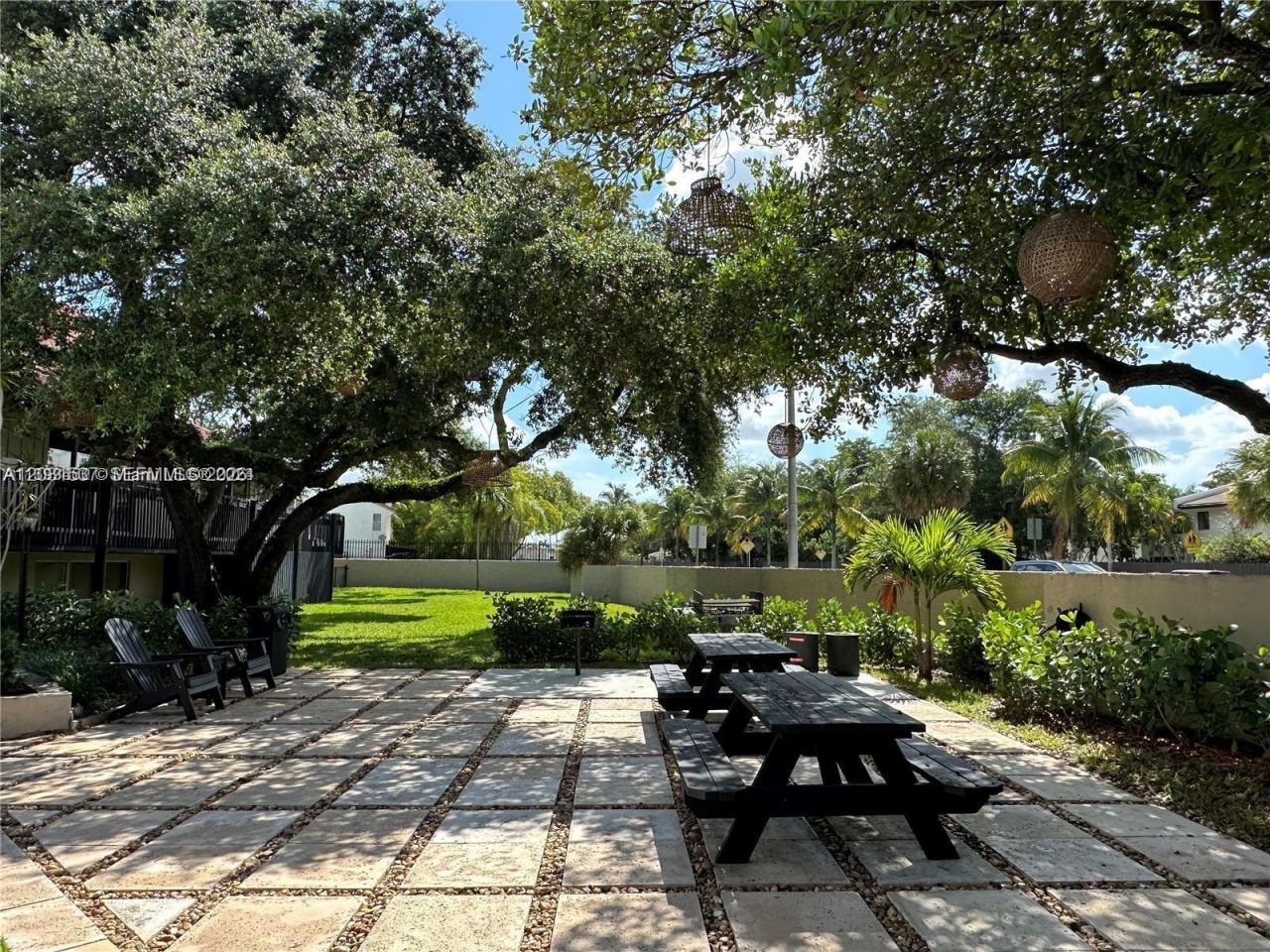 601 Ives Dairy Rd , Unit 401-8, Miami, FL 33179 Photo