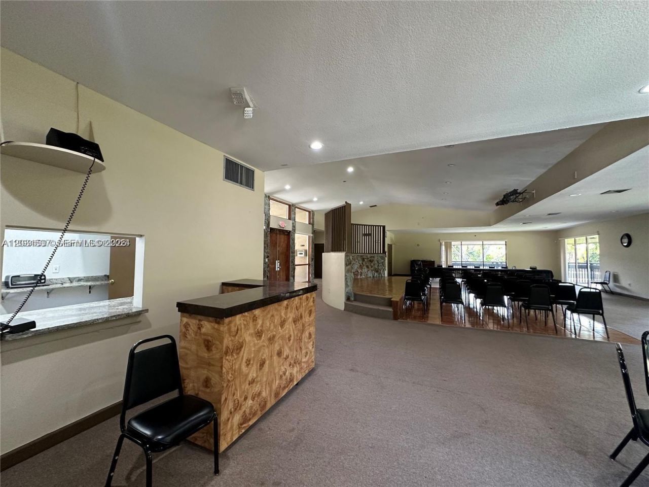 601 Ives Dairy Rd , Unit 401-8, Miami, FL 33179 Photo