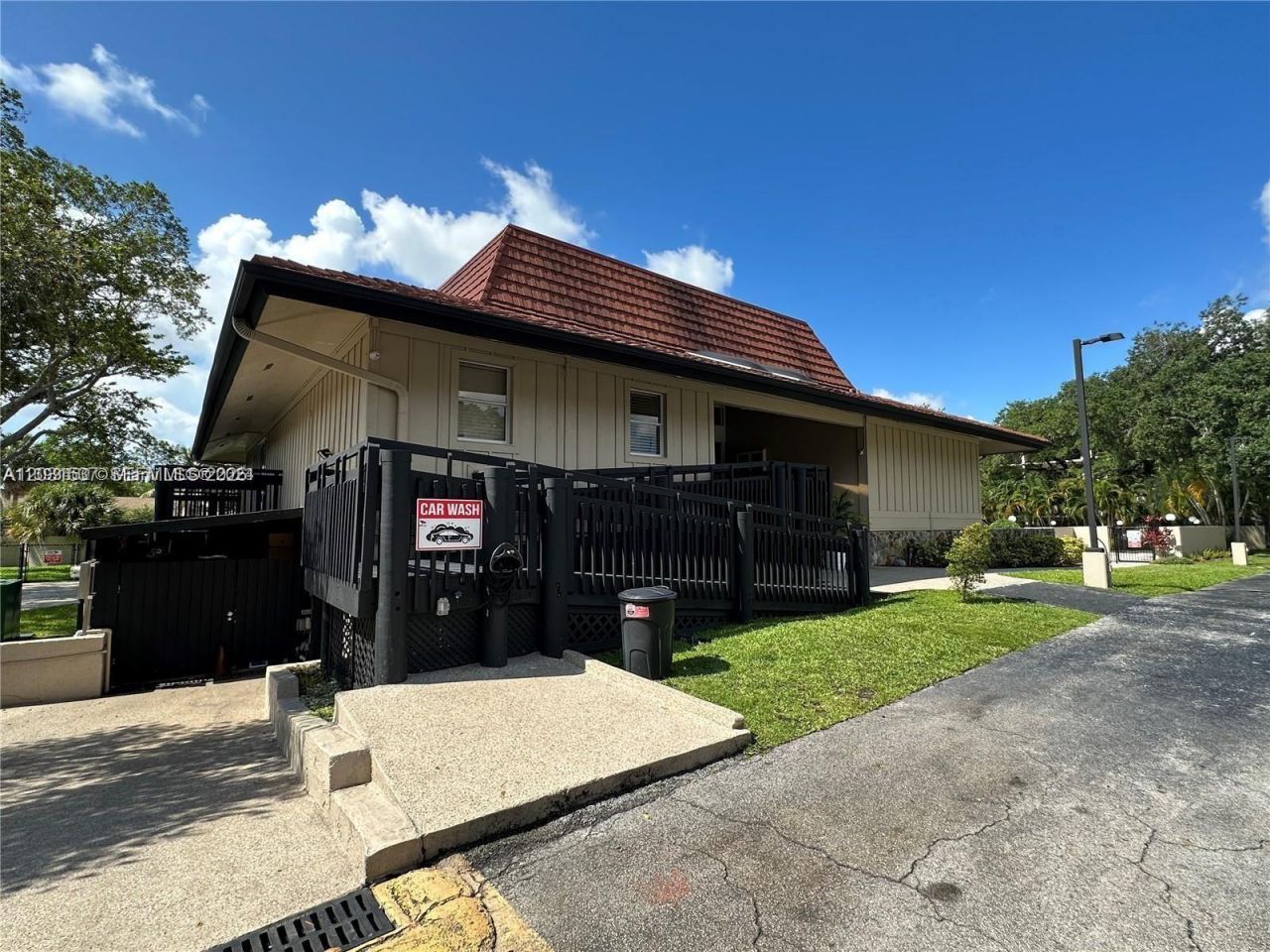 601 Ives Dairy Rd , Unit 401-8, Miami, FL 33179 Photo