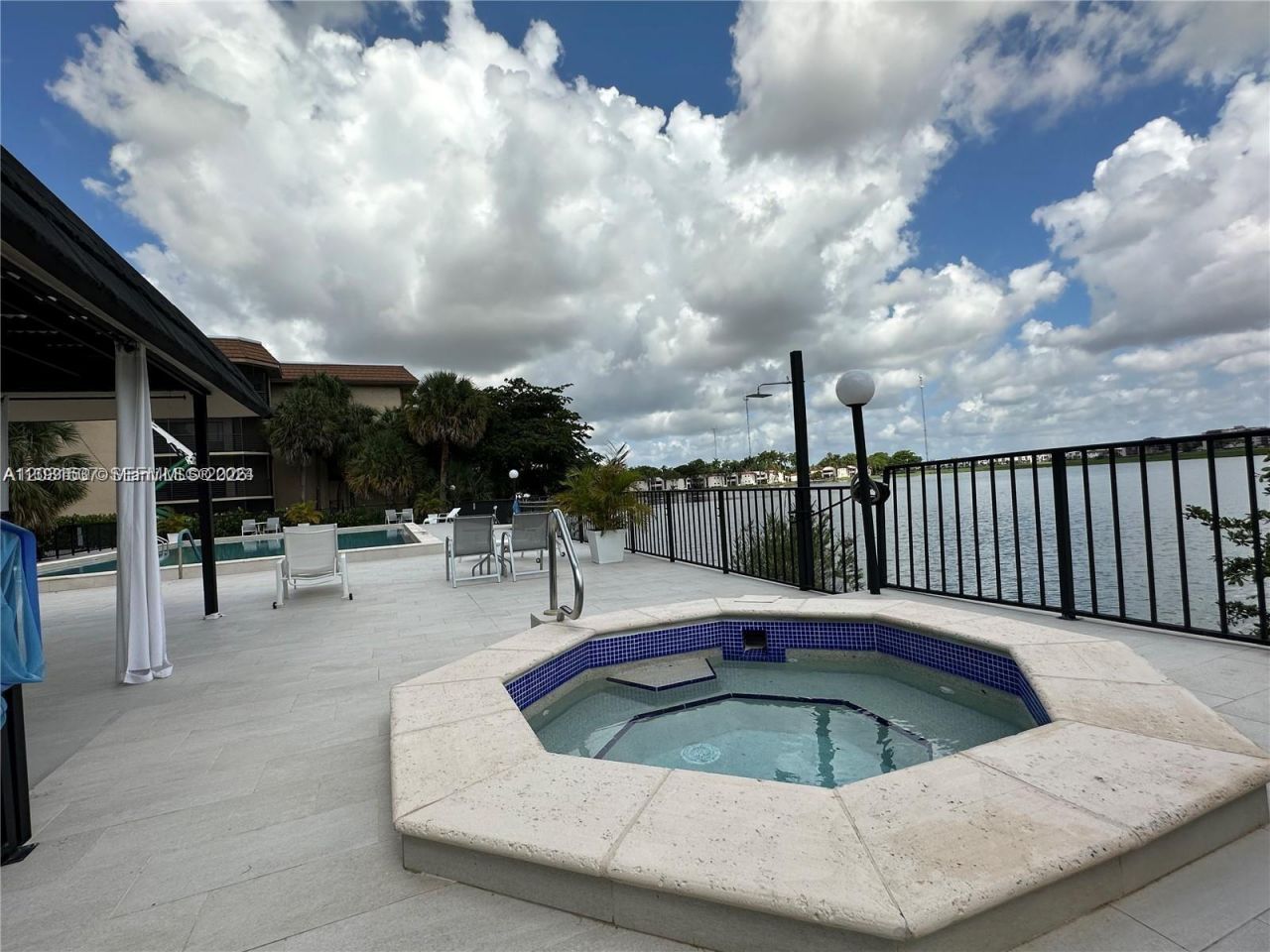 601 Ives Dairy Rd , Unit 401-8, Miami, FL 33179 Photo