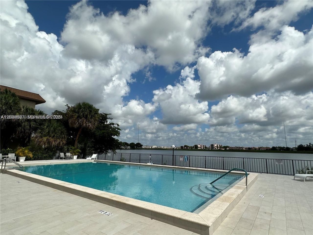 601 Ives Dairy Rd , Unit 401-8, Miami, FL 33179 Photo
