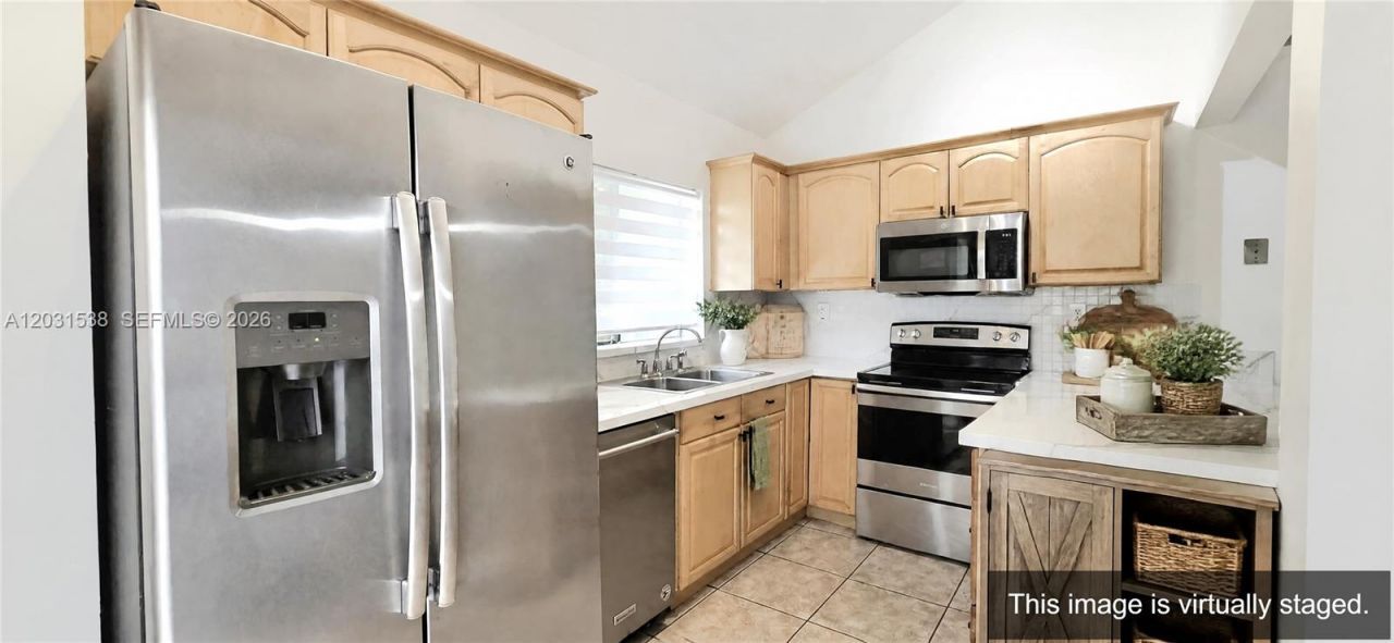 608 Commodore Dr , Plantation, FL 33325 Photo