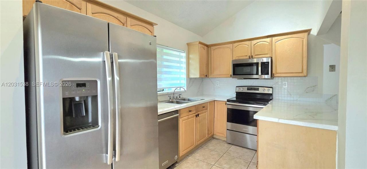 608 Commodore Dr , Plantation, FL 33325 Photo