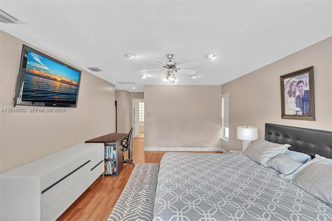 3877 Bimini Ave , Cooper City, FL 33026 Photo