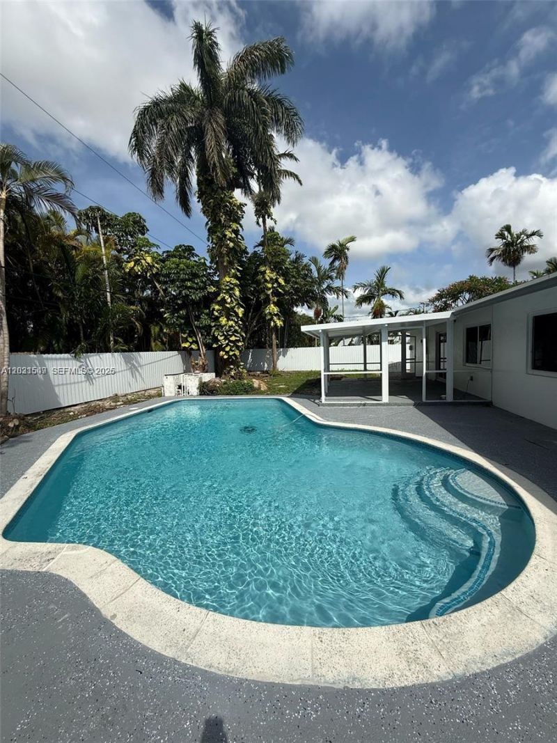 9934 SW 195th St , Cutler Bay, FL 33157 Photo