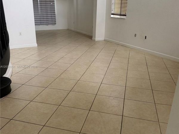 3581 NE 11th Dr , Homestead, FL 33033