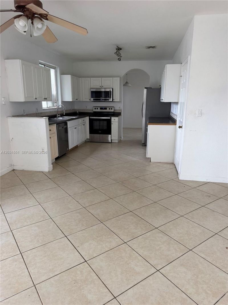 3581 NE 11th Dr , Homestead, FL 33033 Photo
