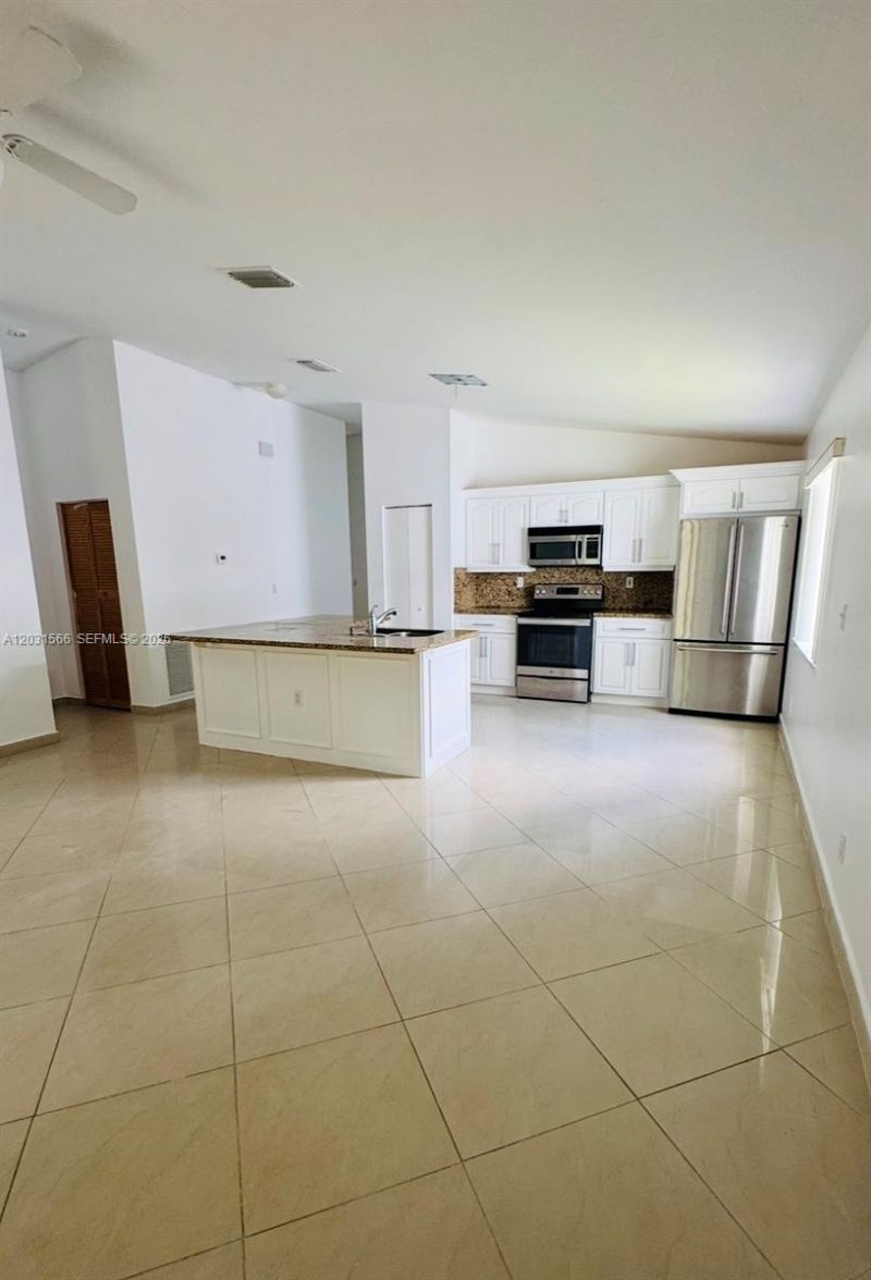 10420 SW 24th Ct, Miramar, FL 33025 Photo