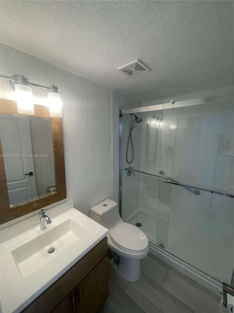 77 E 4th St , Unit A212, Hialeah, FL 33010 Photo