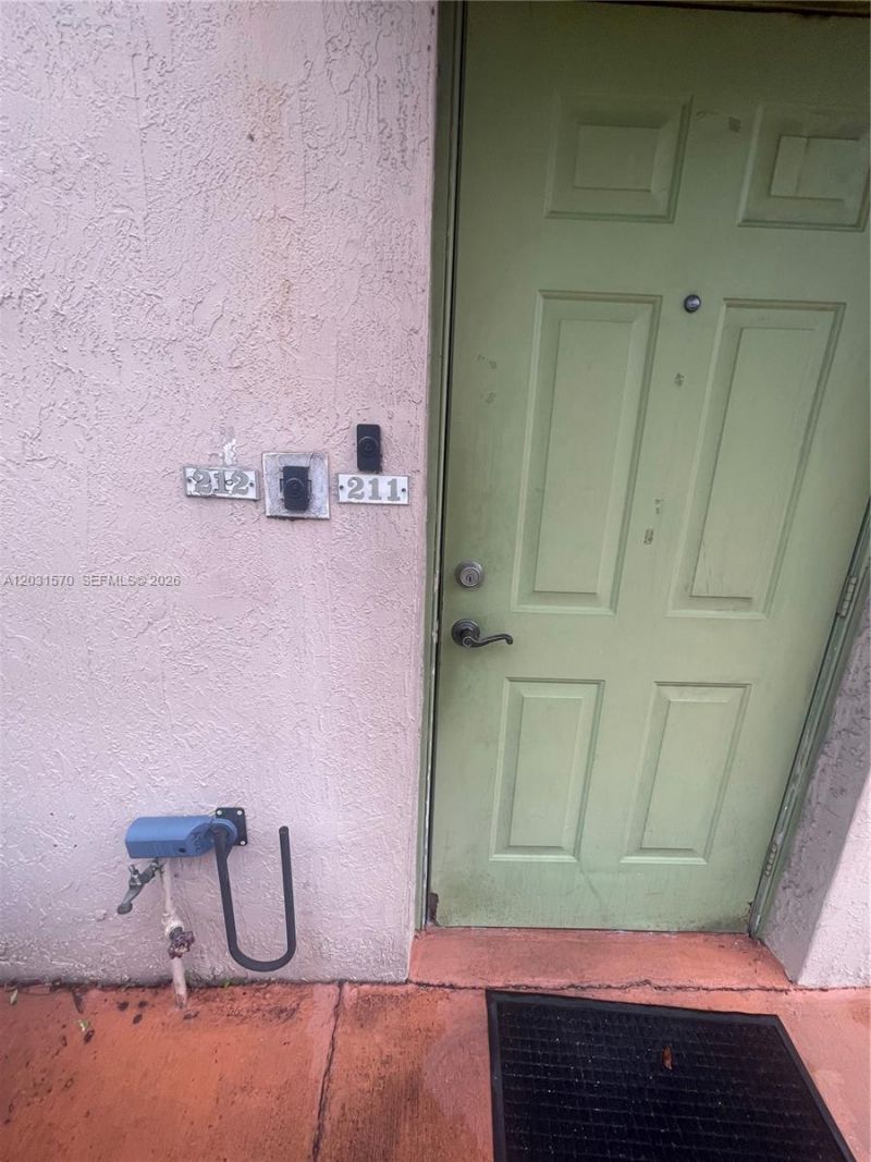 77 E 4th St , Unit A212, Hialeah, FL 33010 Photo