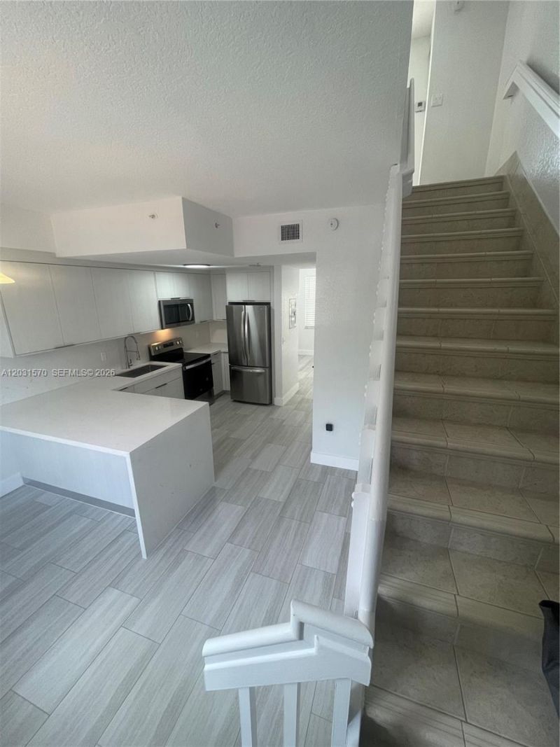 77 E 4th St , Unit A212, Hialeah, FL 33010 Photo