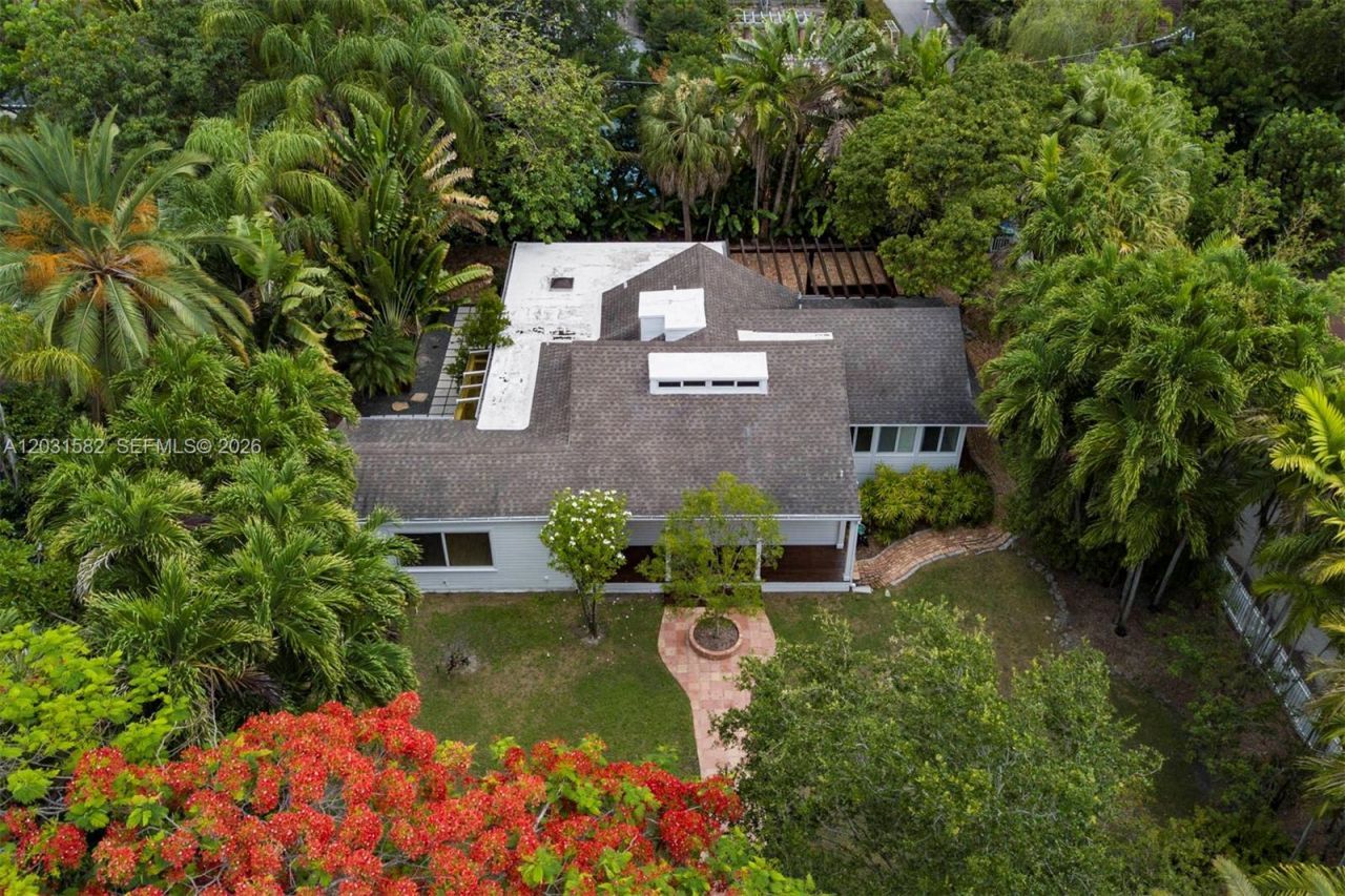 3945 Loquat Ave , Miami, FL 33133 Photo