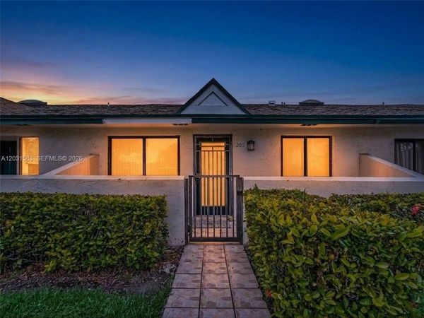 10828 SW 72nd St , Unit 205, Miami, FL 33173
