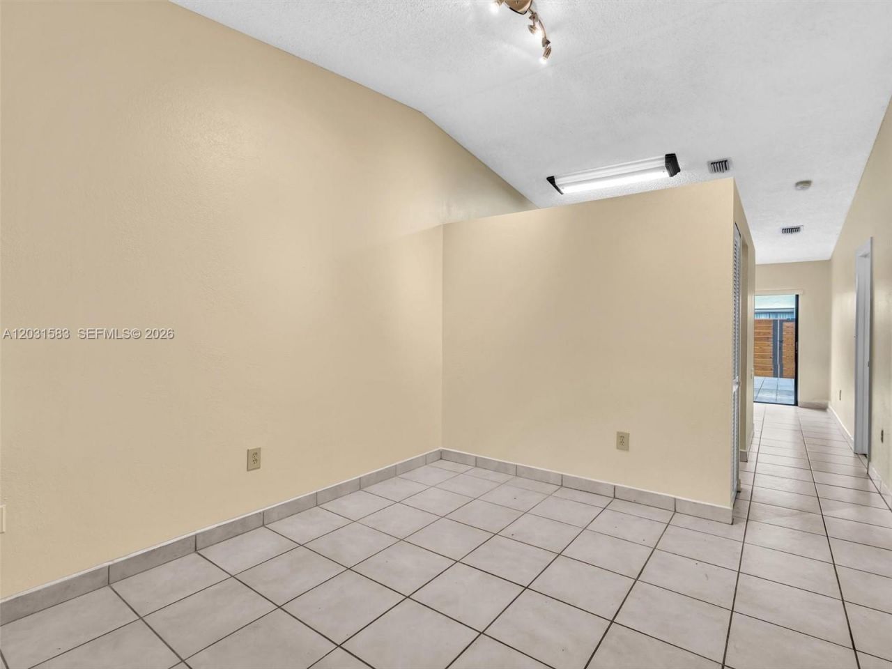 10828 SW 72nd St , Unit 205, Miami, FL 33173 Photo