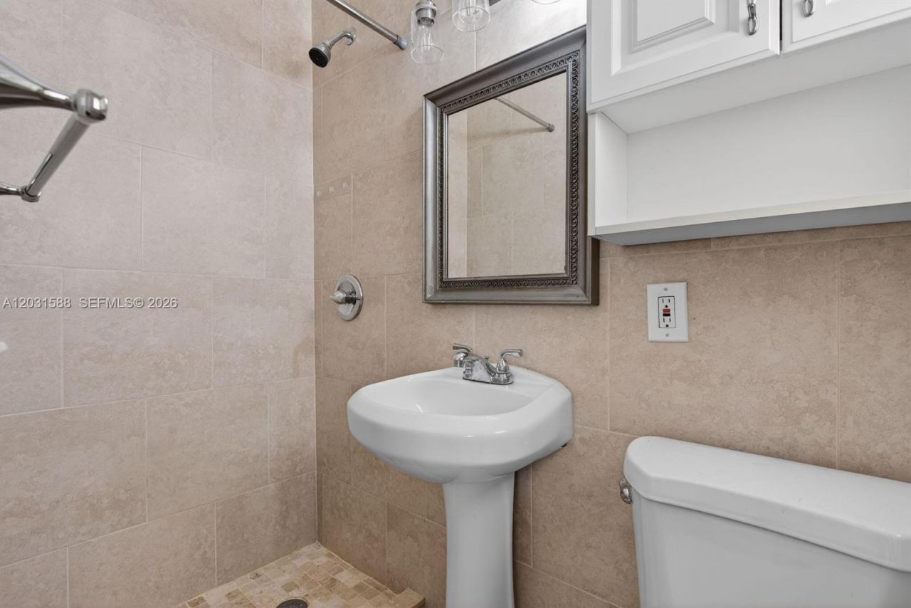 1701 NE 55th St, Unit 1-2, Fort Lauderdale, FL 33334 Photo