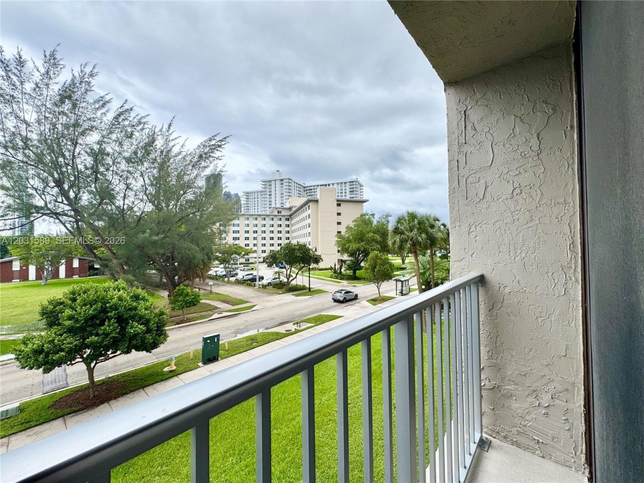 17600 N Bay Rd, Unit N302, Sunny Isles Beach, FL 33160 Photo