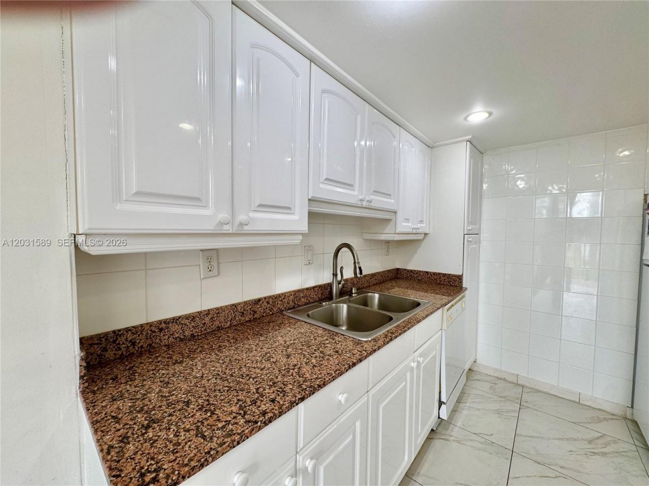 17600 N Bay Rd, Unit N302, Sunny Isles Beach, FL 33160 Photo