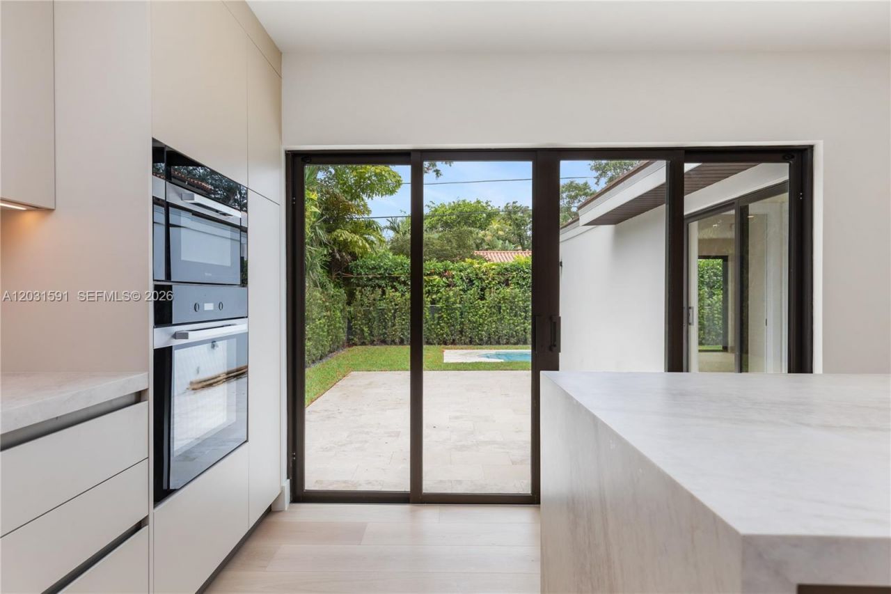118 Sarto Ave , Coral Gables, FL 33134 Photo