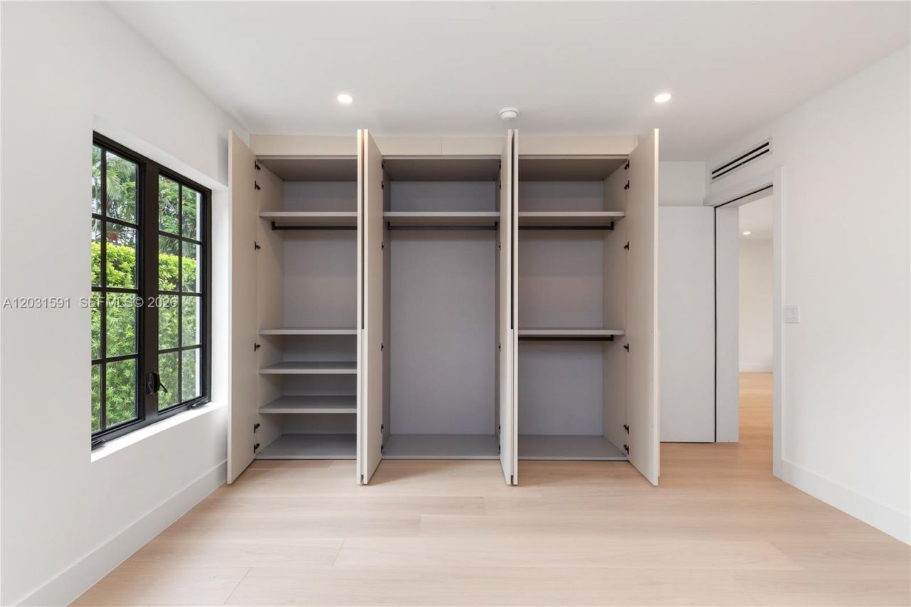 118 Sarto Ave , Coral Gables, FL 33134 Photo