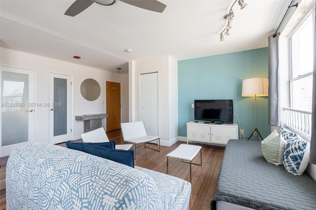 420 15th St , Unit 307, Miami Beach, FL 33139 Photo