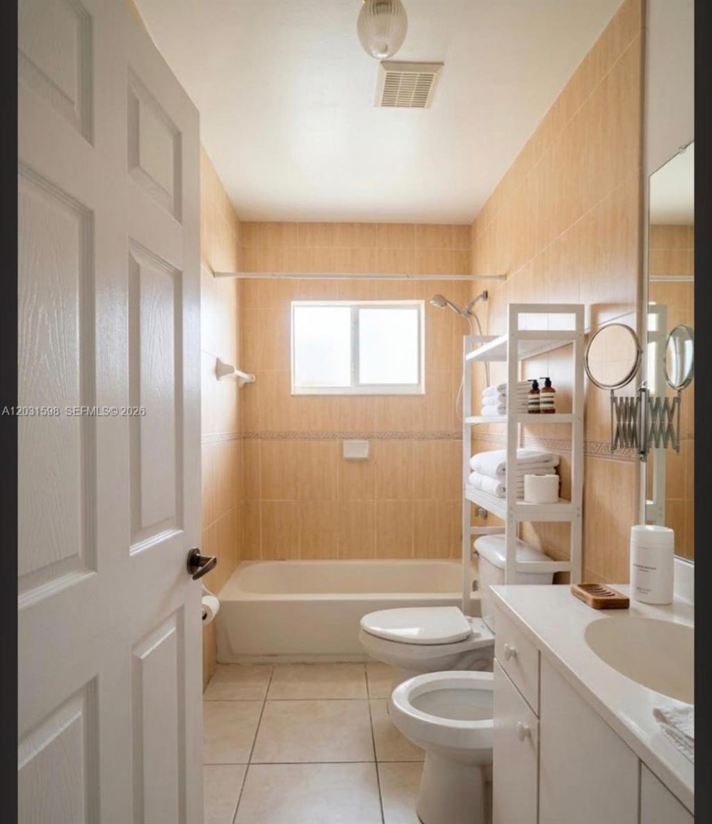 3431 SW 14th St, Unit 3433, Miami, FL 33145 Photo