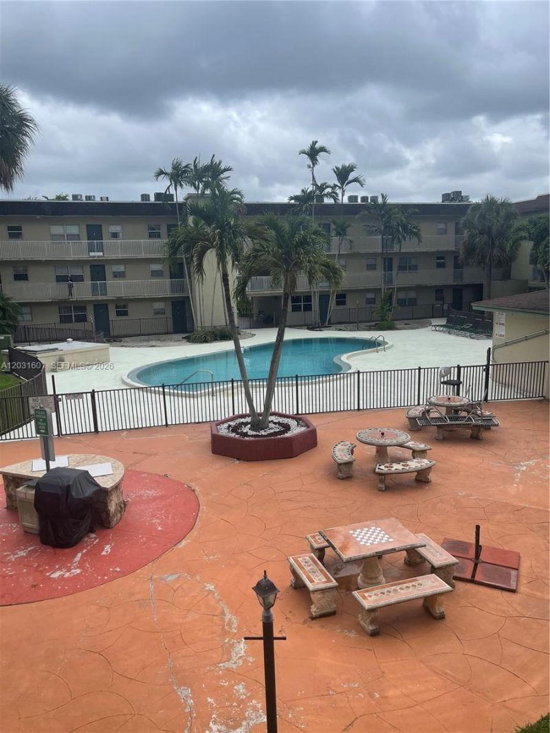7505 SW 82nd St , Unit 212, Miami, FL 33143 Photo