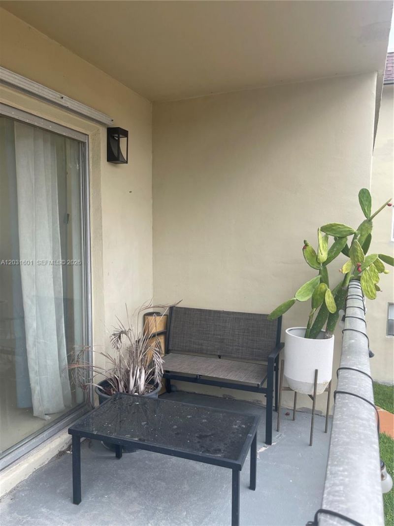 7505 SW 82nd St , Unit 212, Miami, FL 33143 Photo
