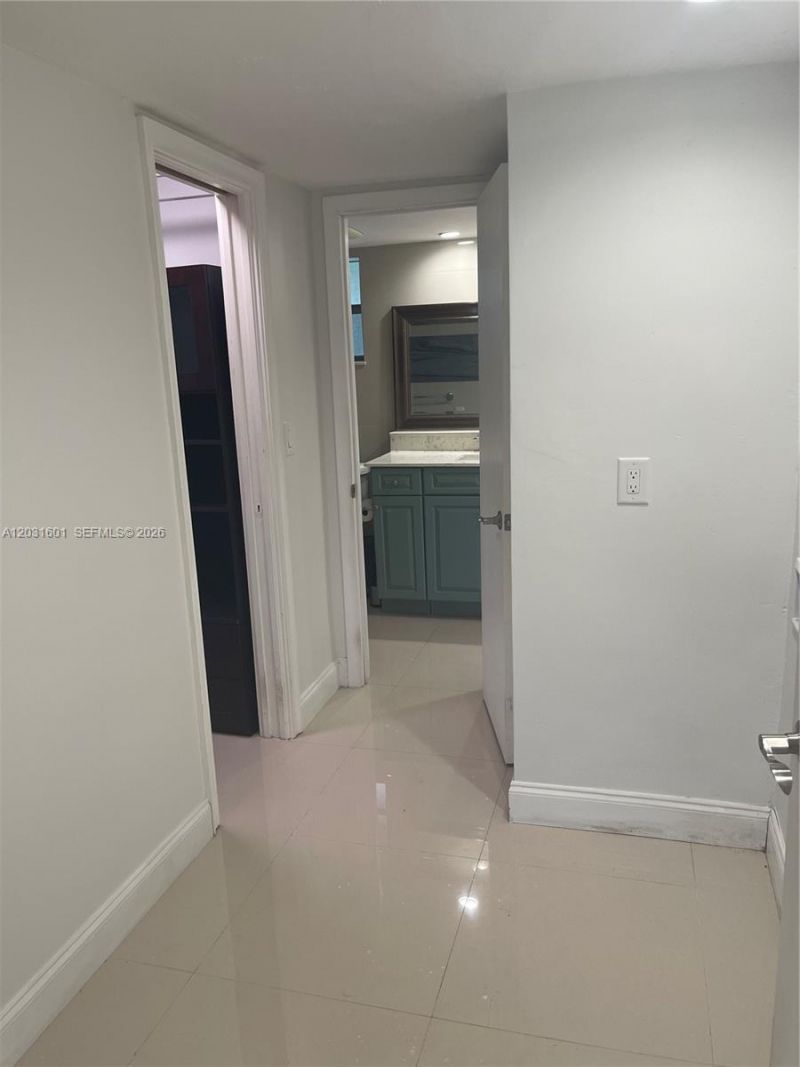 7505 SW 82nd St , Unit 212, Miami, FL 33143 Photo