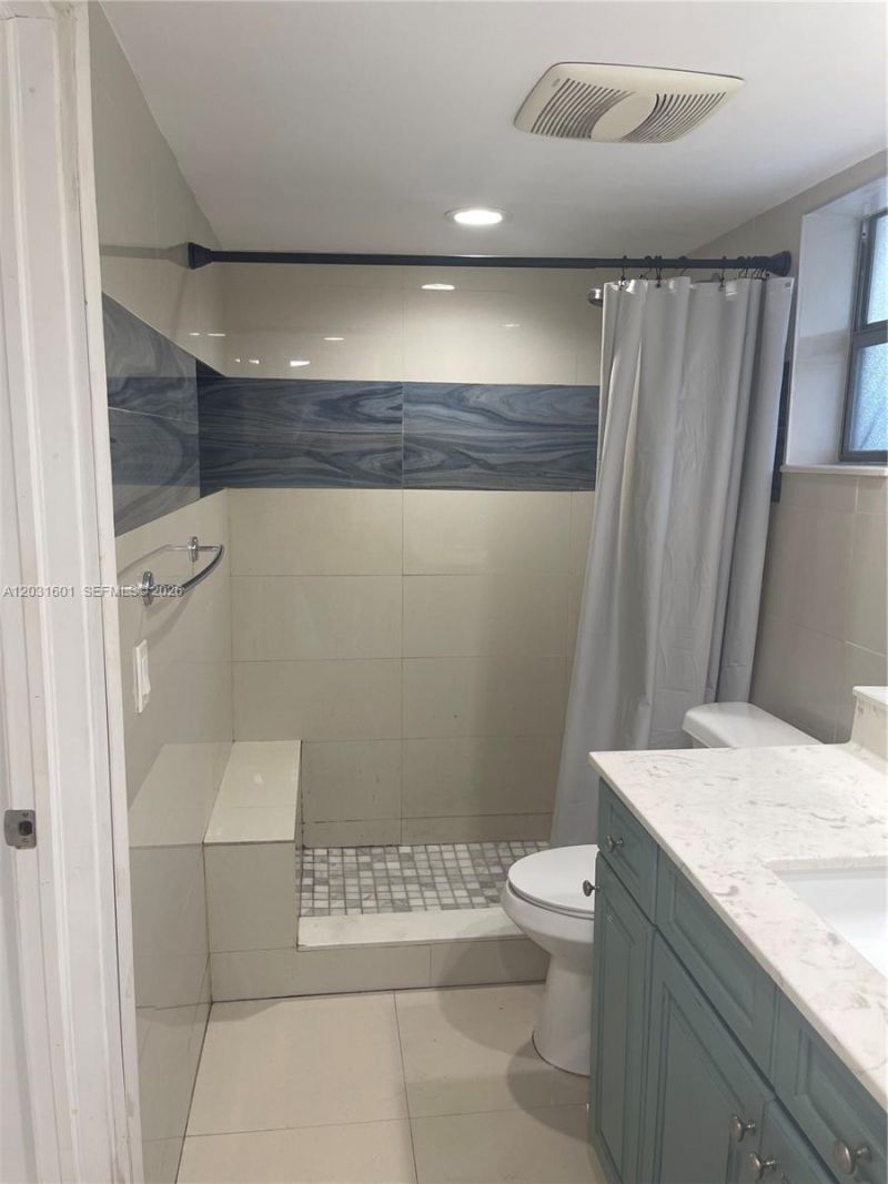 7505 SW 82nd St , Unit 212, Miami, FL 33143 Photo