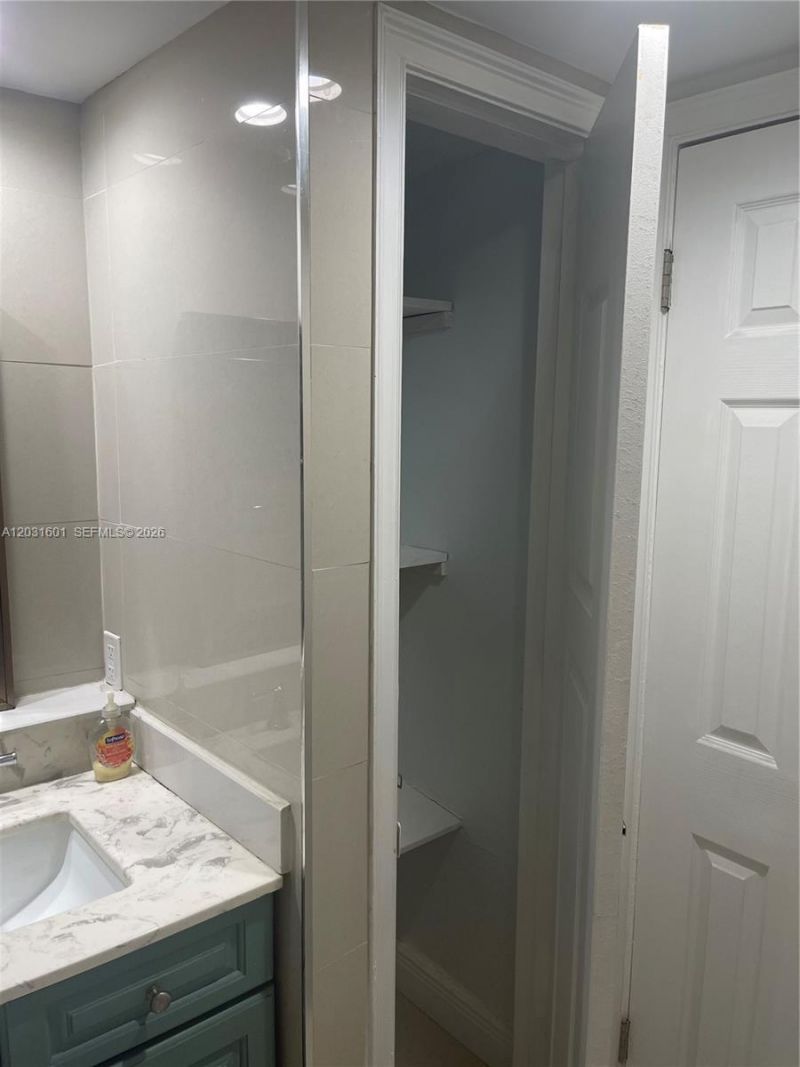 7505 SW 82nd St , Unit 212, Miami, FL 33143 Photo