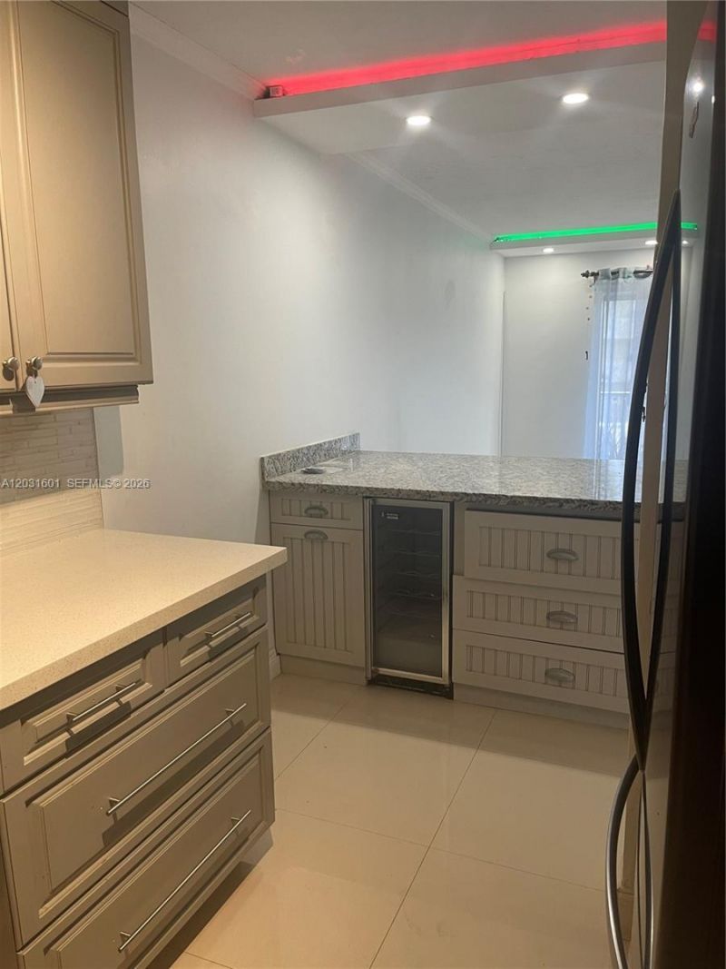 7505 SW 82nd St , Unit 212, Miami, FL 33143 Photo