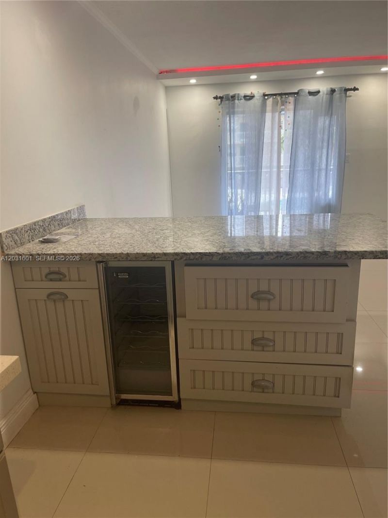 7505 SW 82nd St , Unit 212, Miami, FL 33143 Photo