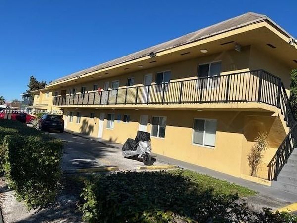 661 W 81st St , Unit 4, Hialeah, FL 33014